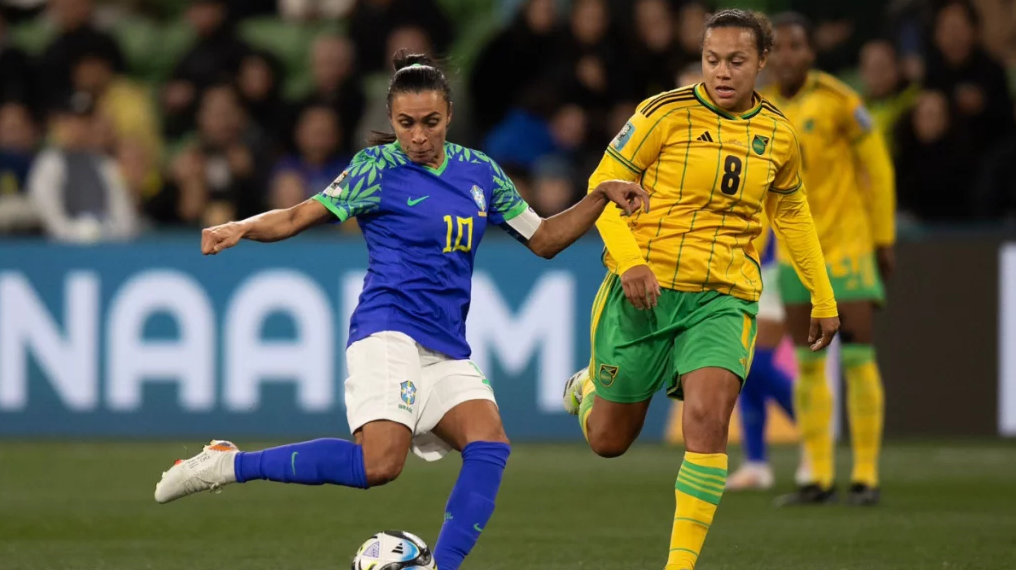 Copa do Mundo Feminina escancara realidade desigual para mulheres no futebol